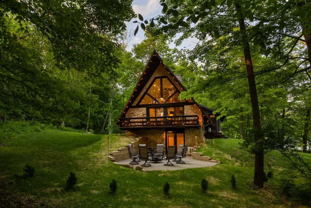 A Cozy A-frame Retreat in Mount Vernon, Ohio