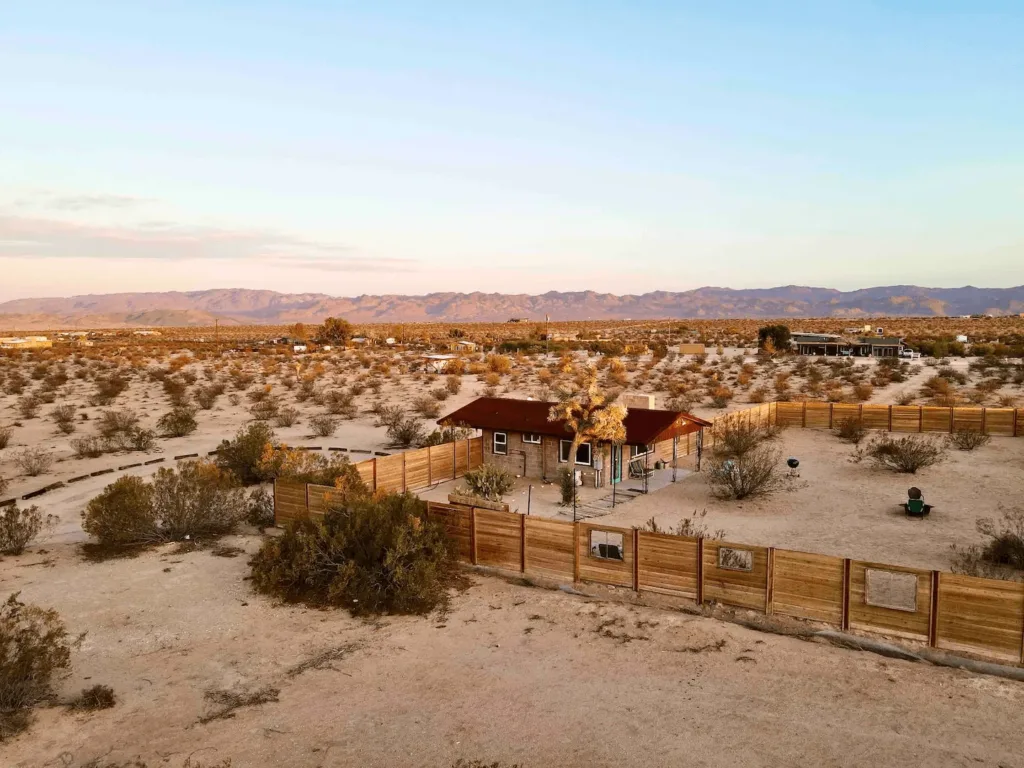 cabins in Joshua Tree 