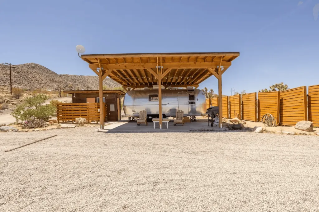 cabins in Joshua Tree 