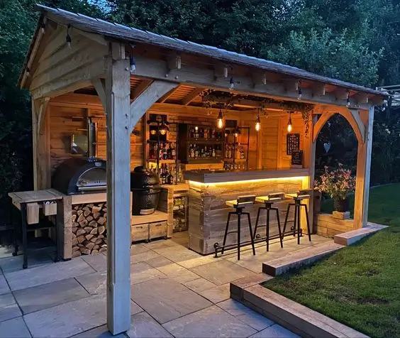 The Open Air Oasis - Inspiring Bar Log Cabin Ideas 