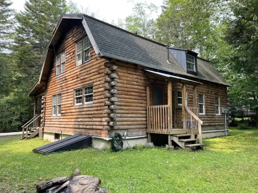 Rustic Retreat Log Cabin - Halifax, VT