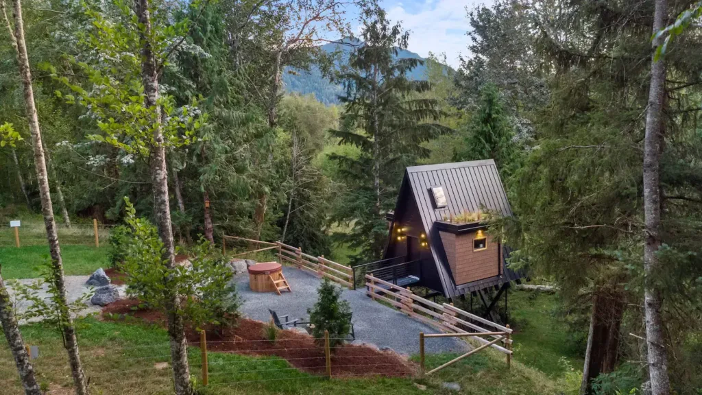 Private Modern Treehouse Treehouse Rentals Across the USA