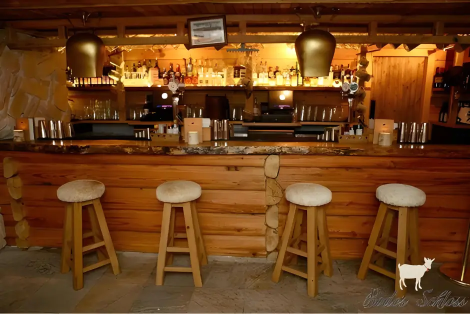 The Modern Cabin Bar - Inspiring Bar Log Cabin Ideas 