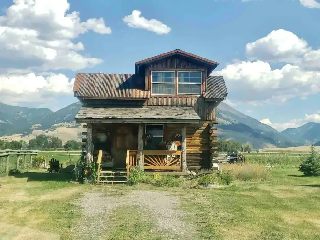 Lost Antler Cabin