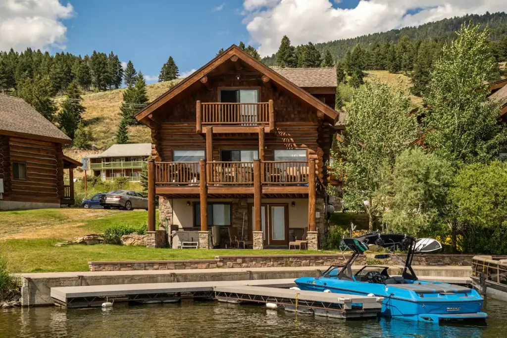 Yellowstone Brand new Cabin