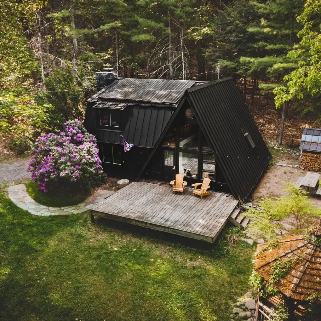 Romantic Black A-Frame House in Catskil