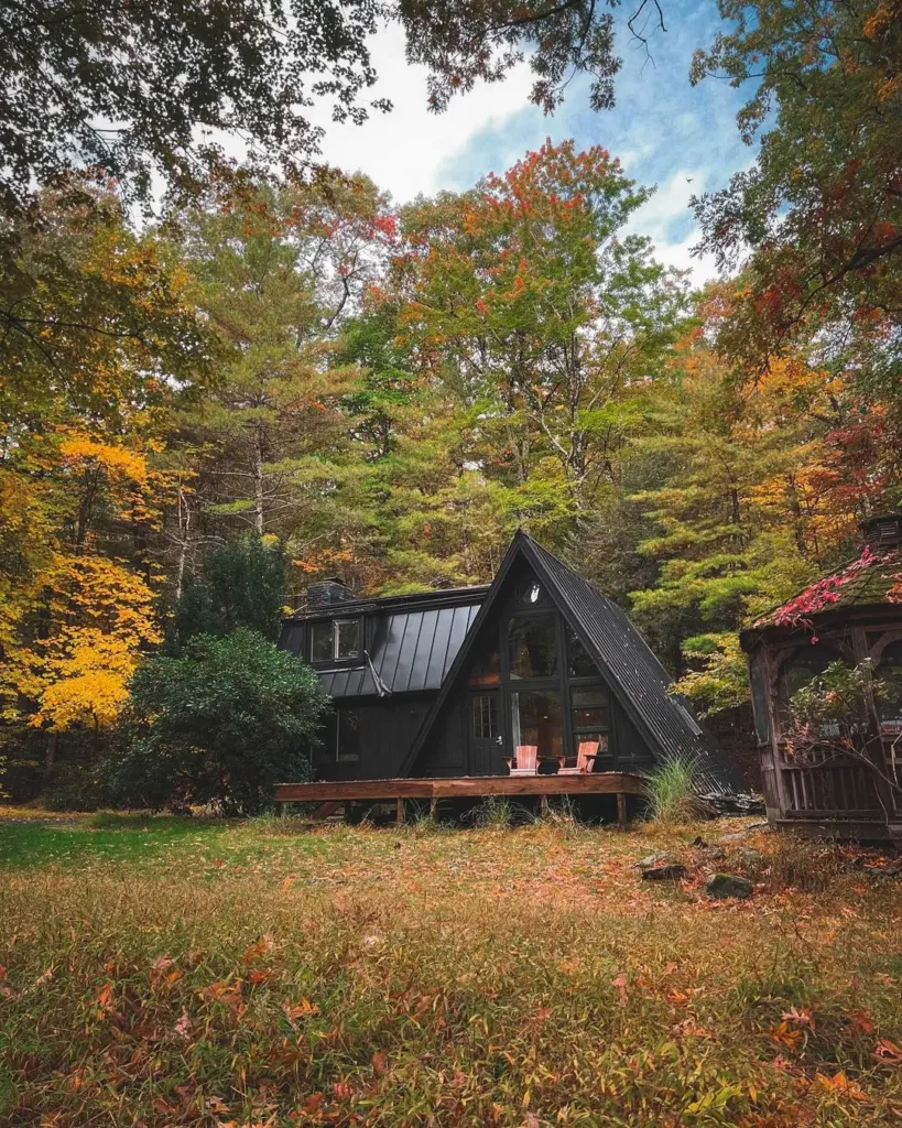 Romantic Black A-Frame House in Catskil