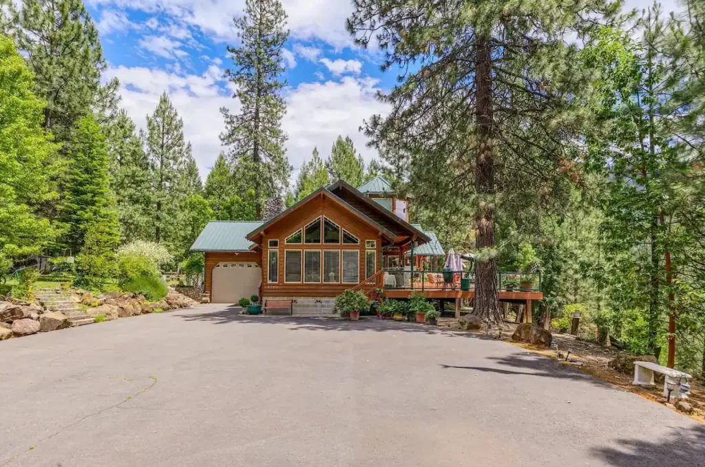 Crater Lake Cabin Rentals