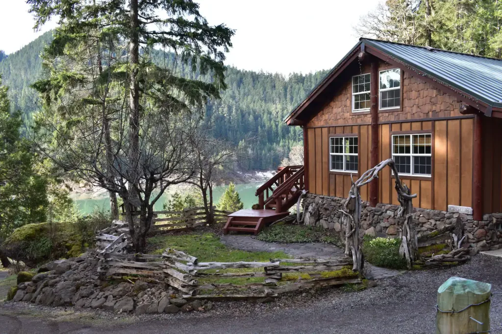 Crater Lake Cabin Rentals