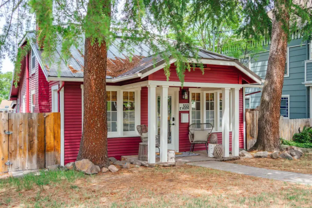 Crater Lake Cabin Rentals