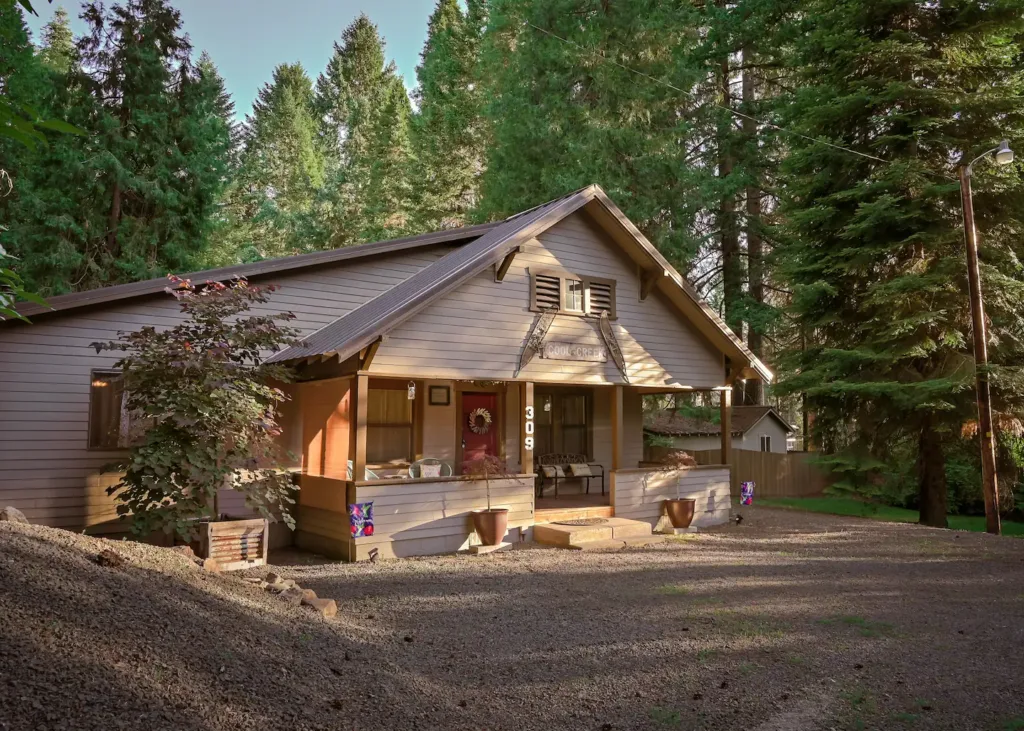 Crater Lake Cabin Rentals