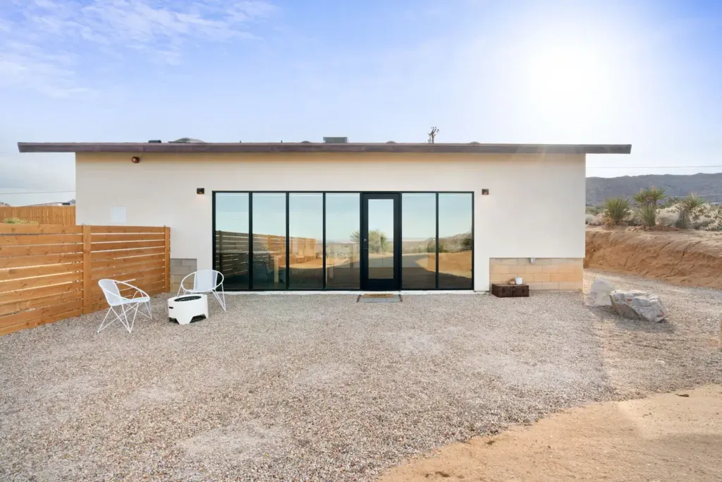  Back Haus Desert Panorama Studio - Joshua Tree Cabin Rentals