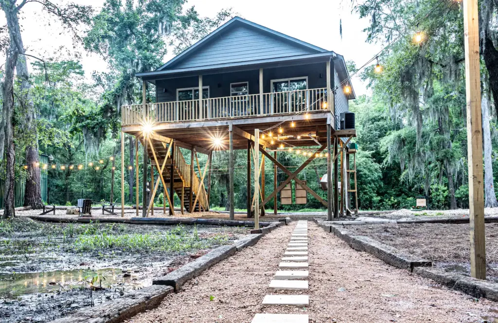 The Retreat at Jackson Arms Hideout on Caddo​ Lake - Caddo Lake cabin rentals