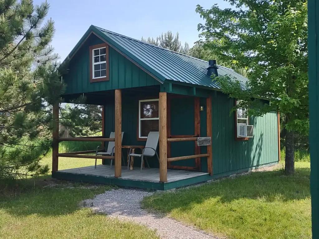 The Sap Shack - Buckley, Michigan - Traverse City tiny house stays on Airbnb