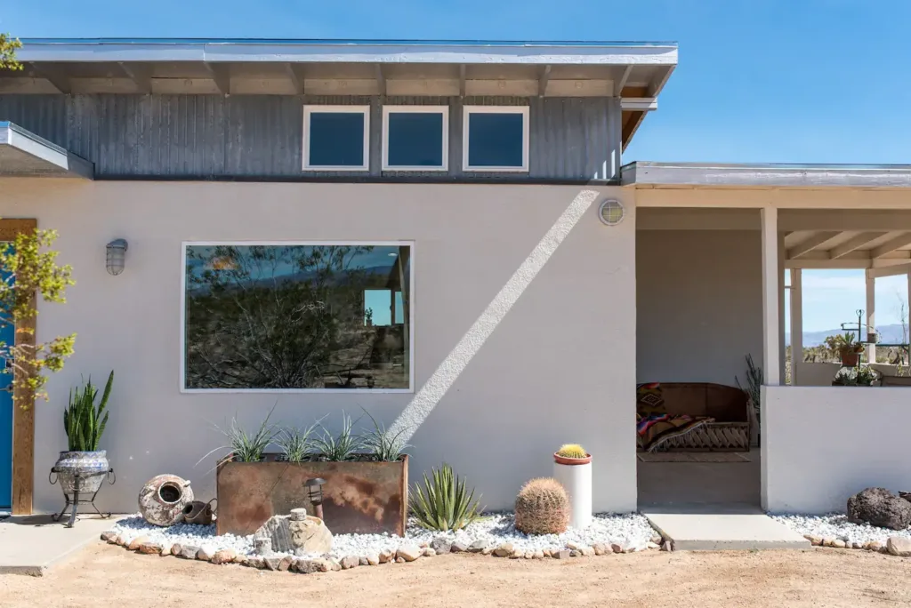 The Home Sweet Homesteader - Joshua Tree Cabin Rentals