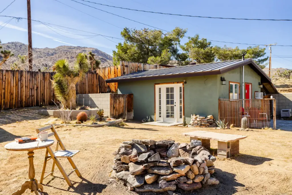 Desert Serenity Studio - Joshua Tree Cabin Rentals