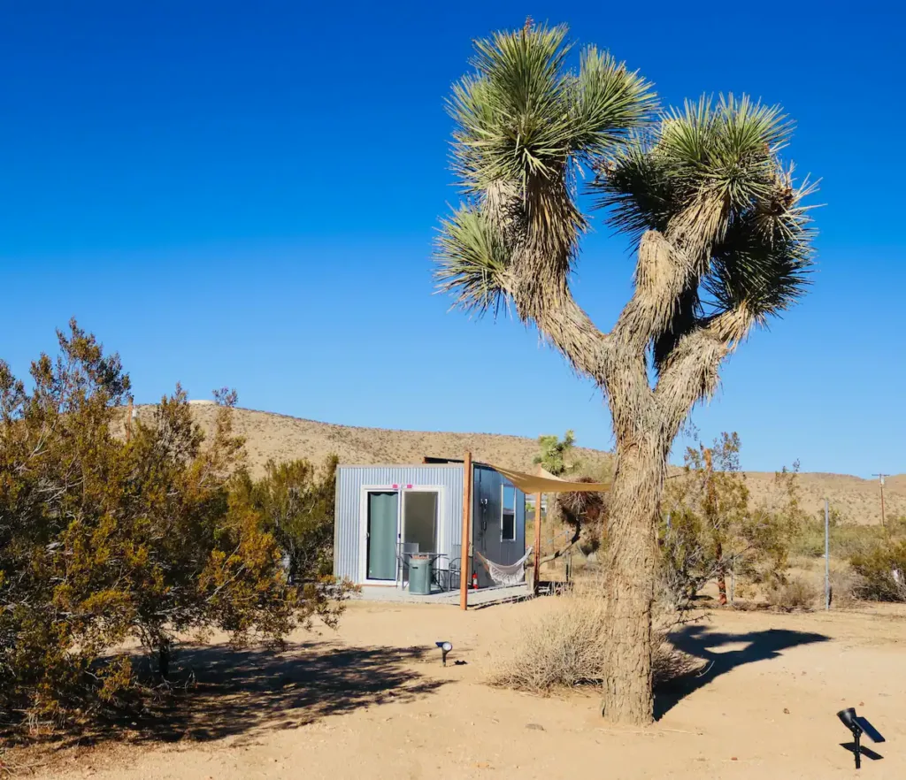 A Glamper's Soul Retreat at Joshua Tree - Joshua Tree container homes