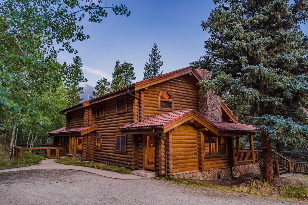  Riverfront Log Cabin Retreat - Cabin rentals in Estes Park, Colorado