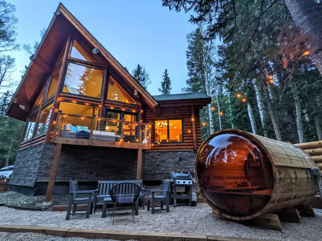 A+ Creek Views! Log Cabin - Best cabin rentals in Colorado