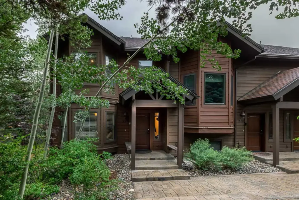 Modern Mountain Cabin - Best Cabin Rentals in Breckenridge, Colorado
