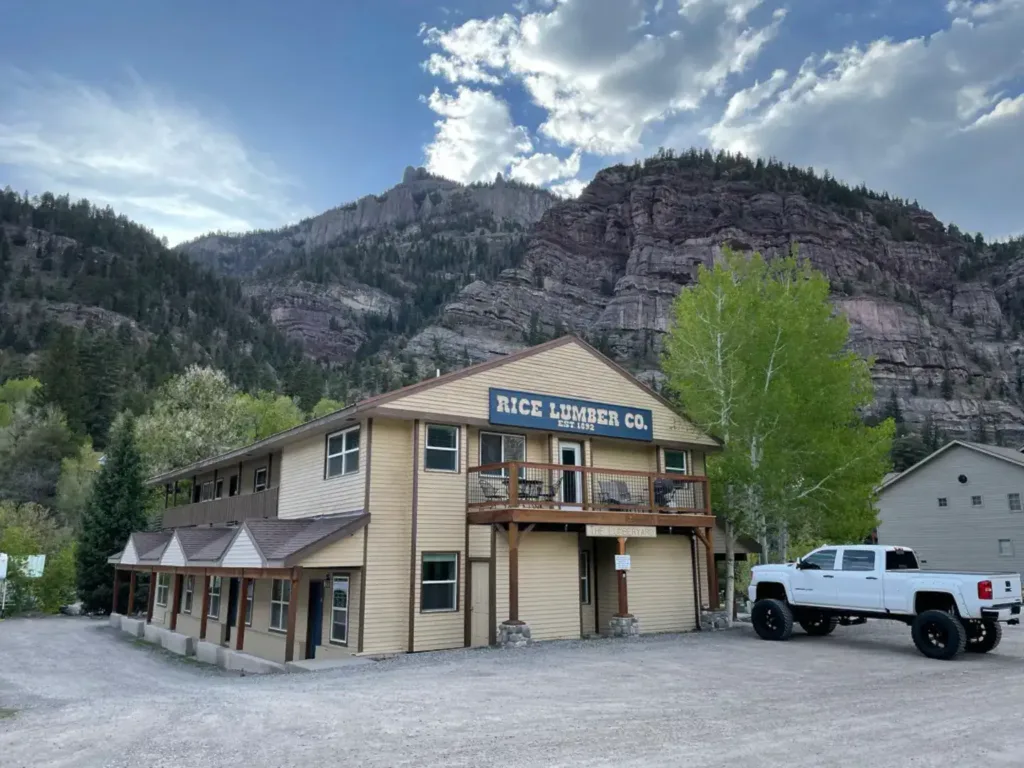 Affordable Ouray cabin rentals on Airbnb!