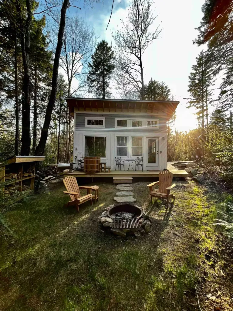 The Must-see Tiny House: Stands Out Timber Frame on Airbnb