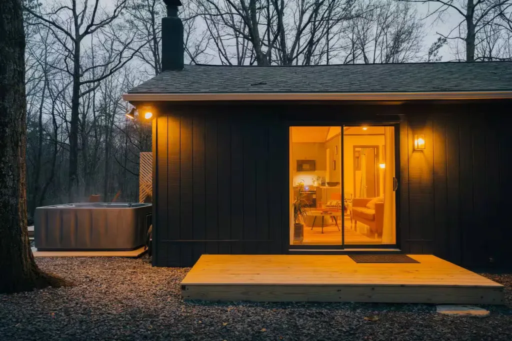 The Little Black Cabin with Sauna, Hot Tub, Firepit - Top 5% of homes on Airbnb