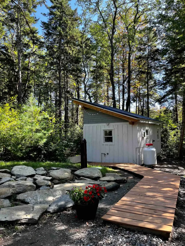 The Must-see Tiny House: Stands Out Timber Frame on Airbnb